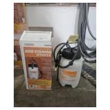 Industrial acid staining sprayer