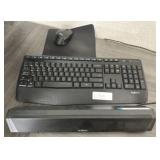 KEYBOARD, MOUSE & SPEAKER