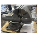 Wilton Number 400 bench vise
