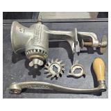 Universal Grinder w/ Extra Blades