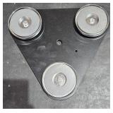 Triple magnetic mount
