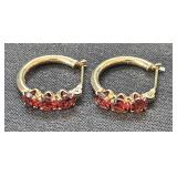 10KT GOLD AND GARNET EARINGS 1.08 GRAMS