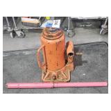 Hydraulic Jack w/ Handle  Orange Paint