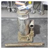 Hydraulic Jack w/ Handle   Metal