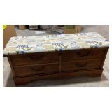 Vtg Lane CedarChest no lock-Mid 80