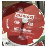 One Saw Blade Diablo 7 1/4 inch, 4 theeth
