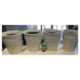 (4) cream  plastic pots   4x$