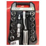 Pass through spline socket set
