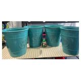 4  teal plastic smaller pots 4x$