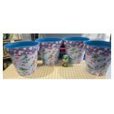 4 plastic flowerpots  4x$