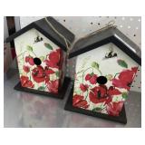 2 plastic poppy bird houses
