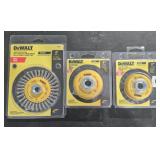 DEWALT 2 CARBON CUPS, 1 METAL CARBON WHEEL