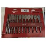 Milwaukee 13 piece flat boring set