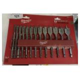 Milwaukee 13 piece flat boring set