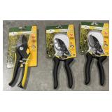 3 garden hand shears