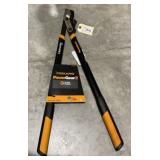 FISKARS power gear to tree branch cutters