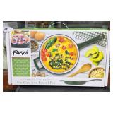 9" Cast Iron Round Pan    in Box