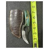 Small custom little Skinner knife