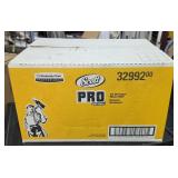 1 case Scotts pro shop towels