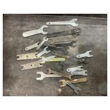 Air tool wrenches