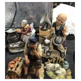 5 Figurines - One Bottle Holder