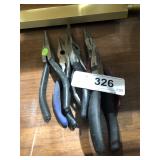 6 Needle Nose Pliers  Some w/ Wire Cutters
