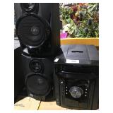2 Sharp Speakers & Component System