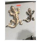 2 wall geckos