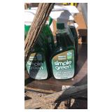 6 Spray bottles of simple green