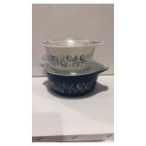 2 Pyrex Storage Containers w/ Glass Lids -Chips on