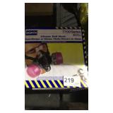 NIB 7700 Series Silicone Half Mask