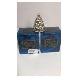 12 NIB Skull Head Cone Shaped Display