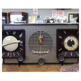 Vintage AM Zenith Radio - Works