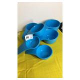 New Tupperware Measuring Cups