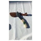 Large Blade Knife w/2 Tone Handle & Leather Sheath