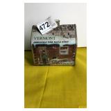 Vintage Vermont Tin Maple Syrup (Full)  1984