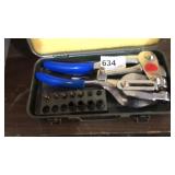 Sheet Metal Hole Punch