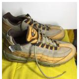 Nike Air Shoes   sz 10