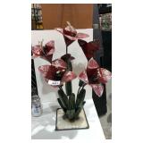 Metal Yard Art Item Display - Flower Bouquet