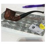 Pipe on Glass Pipe Holder