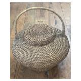 (B) Vintage Large Lidded Handwoven Rice Basket