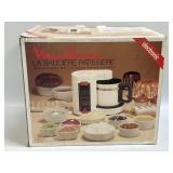 (T) Moulinex La Sauciere Patissiere Sauce And