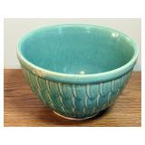8" x 5" McCoy Fishscale Nesting Bowl
