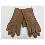 (B) Aris of Paris Vintage Ladies Soft Brown