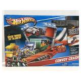 (B) Hot Wheels Convoy Crash Trackin