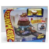(B) Hot Wheels City Downtown Ice Cream Swirl
