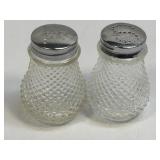 (B) Vintage Salt And Pepper Shakers As