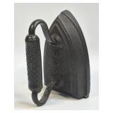(A) VINTAGE SAD IRON UXX7 CAST IRON