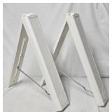 2 Insta Hangers
