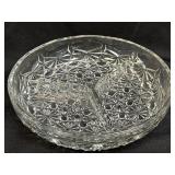 (D) Vintage Daisy & Button Divided Dish 7.25"